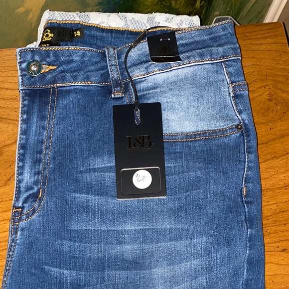 L&B Lace Skinnies - Picture 1 of 5